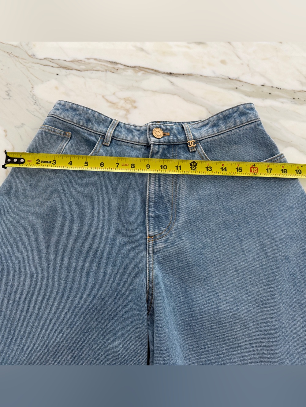CHANEL 26A CC BLUE WASH BAGGY JEANS SIZE FR 36 / US 4 NWTS! - Picture 10 of 16